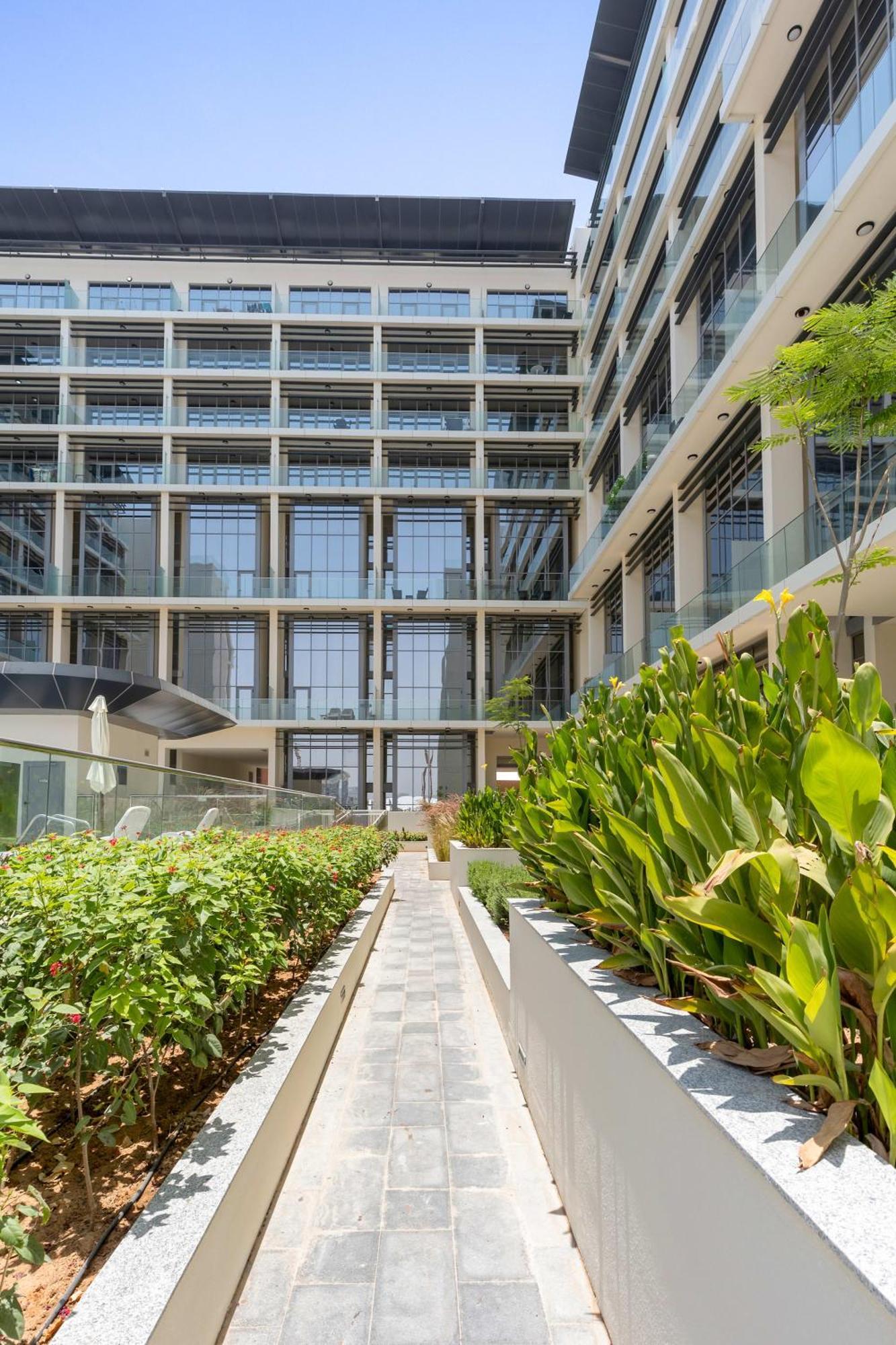 Silkhaus Modern 1Bdr In Oasis Near Masdar City Park Abu Dhabi Exterior photo